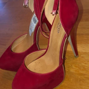 Röda klackskor  - Höga klackskor från Bianco footwear som inte kommer till användning längre⭐️ 
