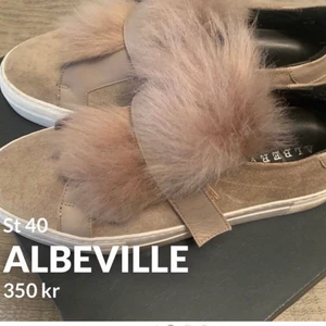 Alberville - Köpta på Best of Brands för 1000kr, använda 1 gång och ett märke finns som syns på bild 2. 