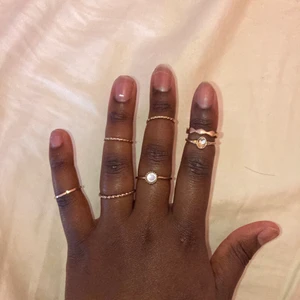 Ringar  - Alla smycken i bilden för 30 kr / 5 kr var 