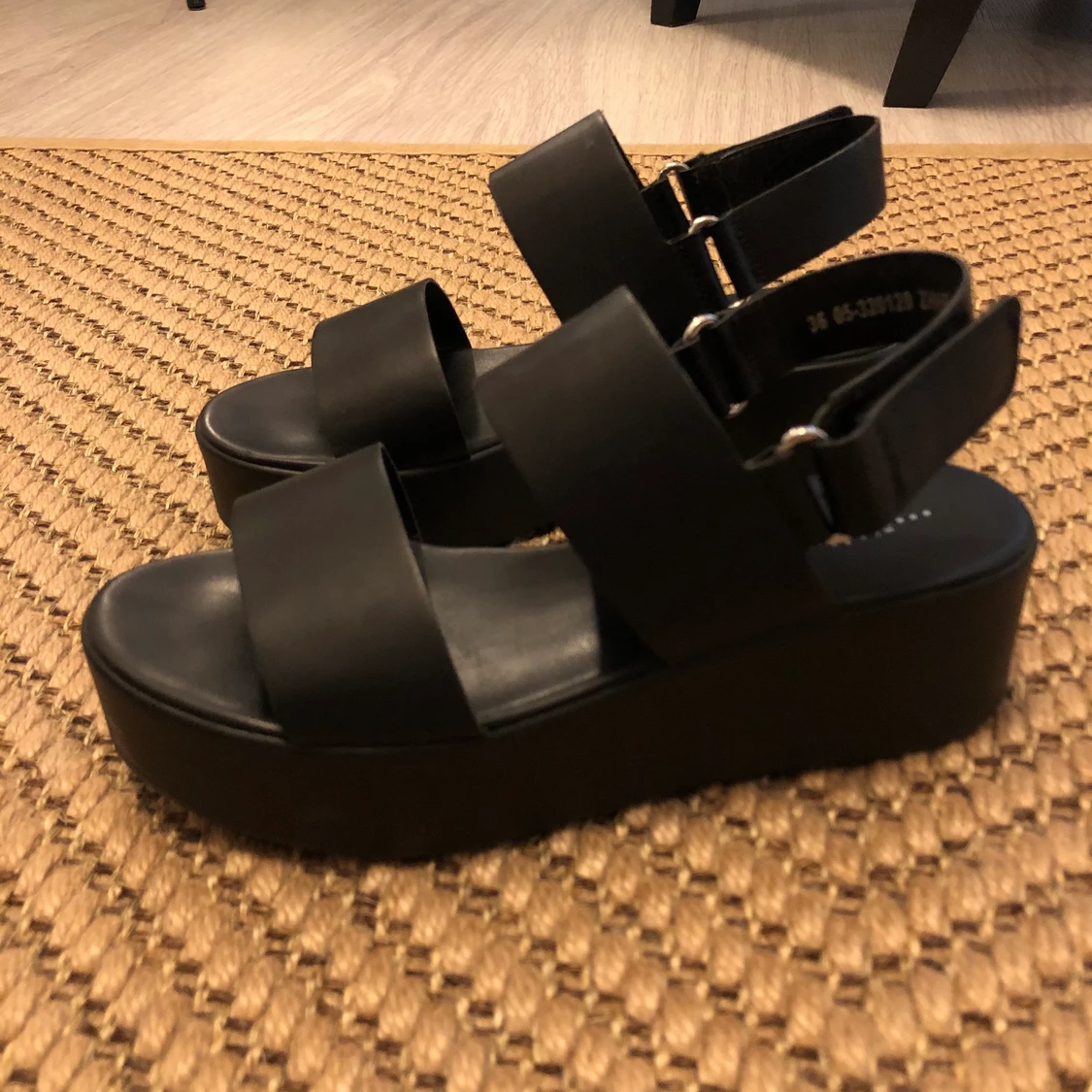 Chunky plattform sandaler strl 36