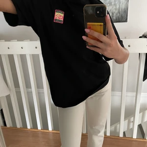 Adidas T-shirt  - Min favorit t-shirt som jag känner har blivit lite uttjatad på senaste, jättebra skick