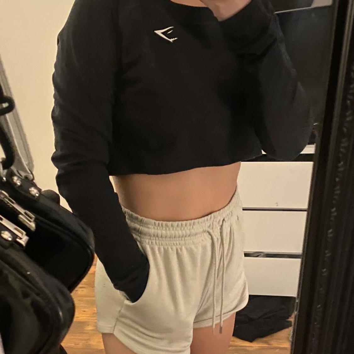 Cropped training sweater