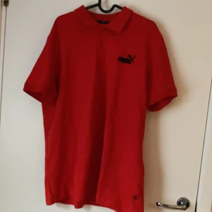 Puma - Röd puma pike tisha, använd en gång