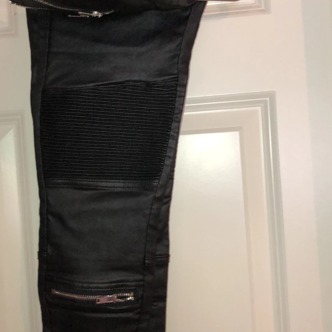 Svarta byxor - 90