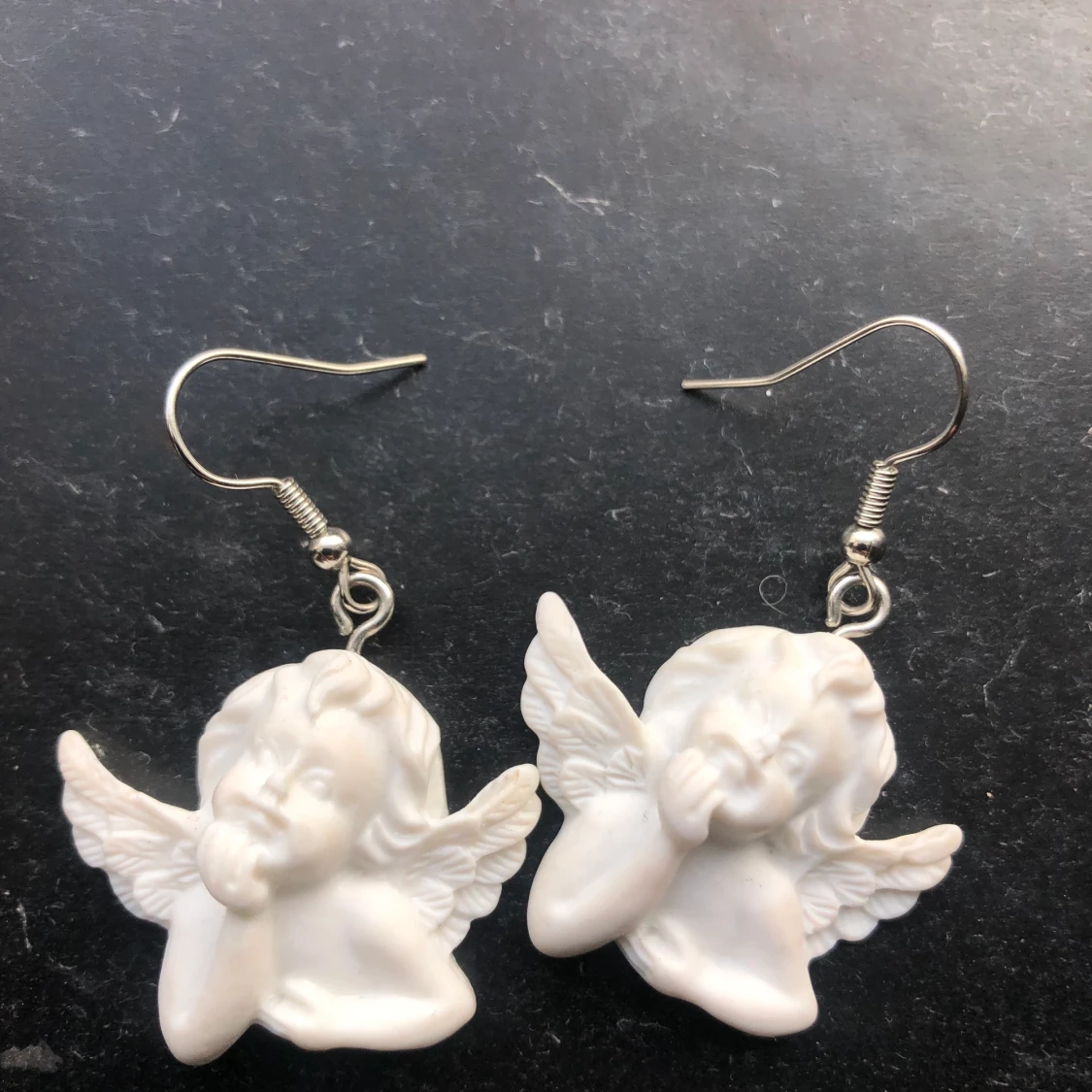 Fina ängel örhängen oanvända - 90