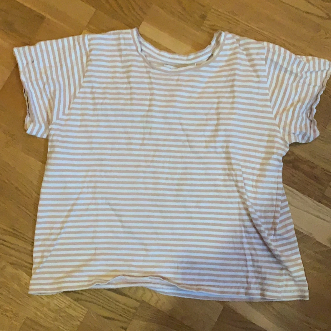 Rosa & vit randig t-shirt