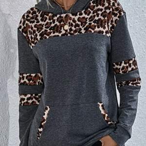 Jätte fint sweatshirt med leopard design, S i storleken helt ny. 