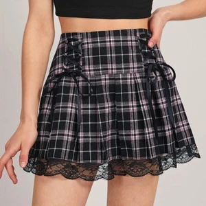 Kjol  - Corset ish kjol oanvänd💖 köpte i för stor storlek💖 köparen står för frakten💖 