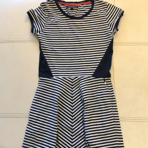 Klänning  - Vardaglig och snygg klänning 