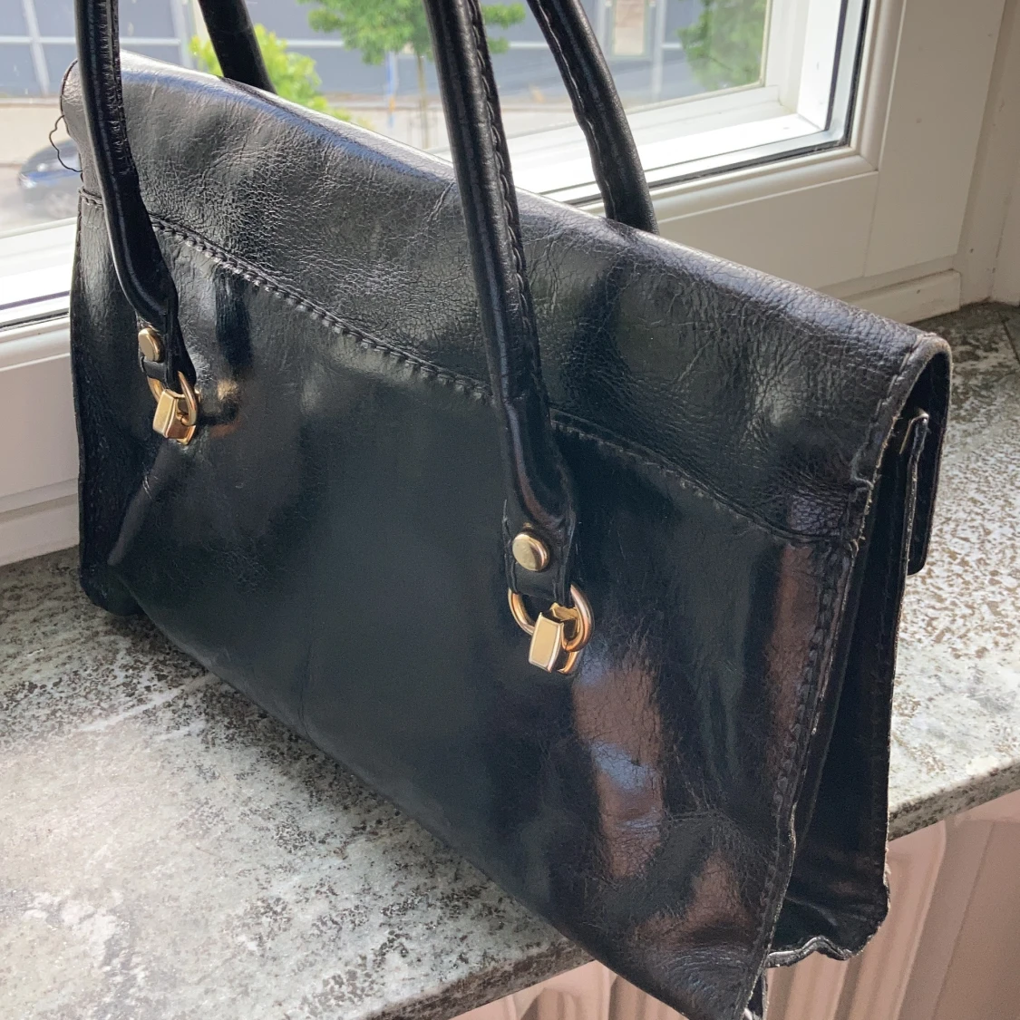 Elegant skinnväska - 90