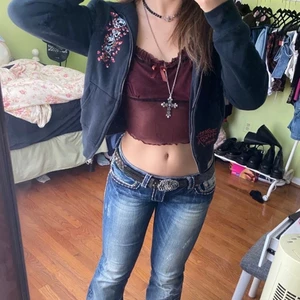 Mesh Linne - Jättefin top från Zaful i st. M, men som sitter som en S, som tyvärr är för litet för mig. 50kr + frakt 💕💕