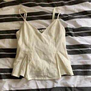 topp /linne - linne från zara. använt ca 3 ggr 💞 linnet är i toppskick 