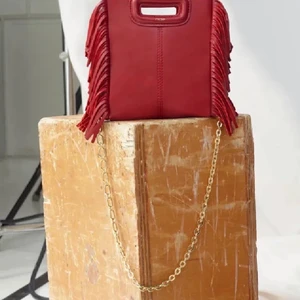 Liten maje väska!! - NY ANNONS Säljer min söta lilla maje väska!! Köpt här på plick men tjejen innan hade använt den ca 2 ggr!! Jag har använt den ca 3 ggr. Älskar den men har ej fått användning av den! Pris kan diskuteras💓💓