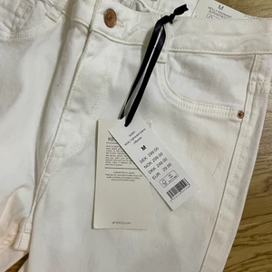 Jeans vita molly - vita helt nya jeans molly högmidjade stil 38/ M