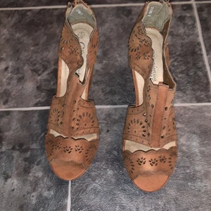 Sandaler  - Helt nya sandaler 