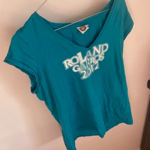 blå t-shirt  - väldigt cool t-shirt 