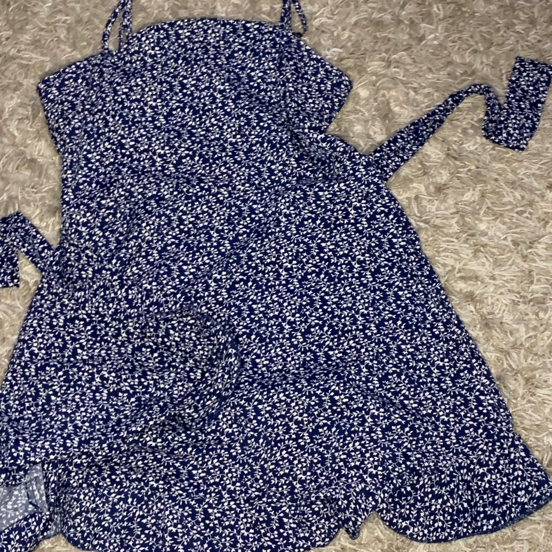 Fin blå klänning från SHEIN  - 90