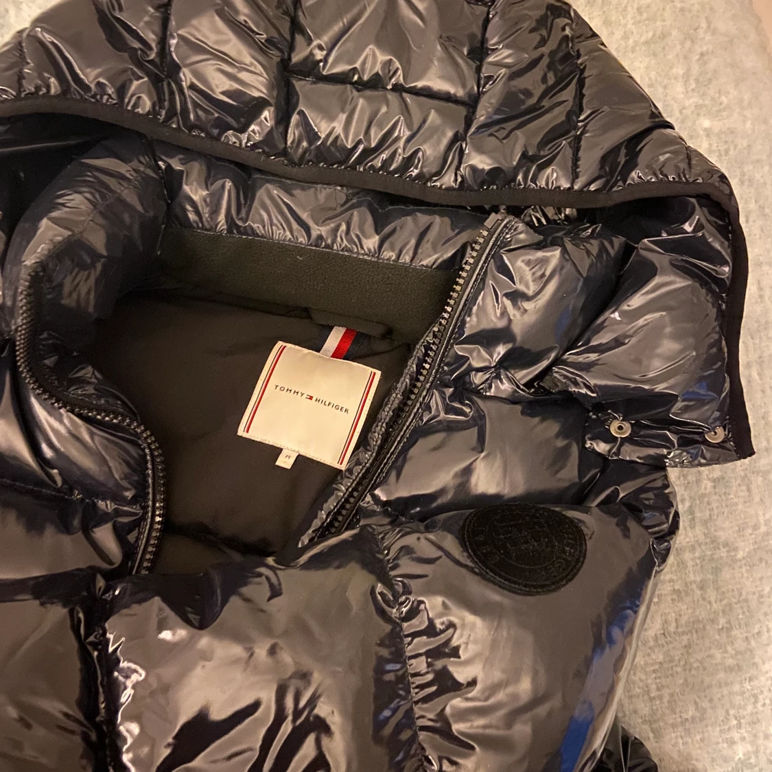 Tommy Hilfiger glans jacka  - 91