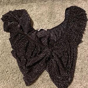 Söt topp från zara  - Söt topp från zara i storlek L men passar även M