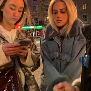 boohoo jacka - lägger ut igen pga oseriösa köpare!! säljer nu min superfina jeansjacka från boohoo! Inga defekter eller liknade💖