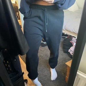 Mjukis - Helt vanliga mjukisbyxor, använda men i fint skick