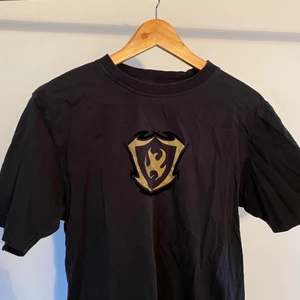 Nike T-shirt  - T-shirt mycket bra skick.  Vid köp av produkt: 1. Skicka meddelande med: - Namn - Adress och postnummer - Tel och mail 2. Swisha  3. Paketet postas till dig!