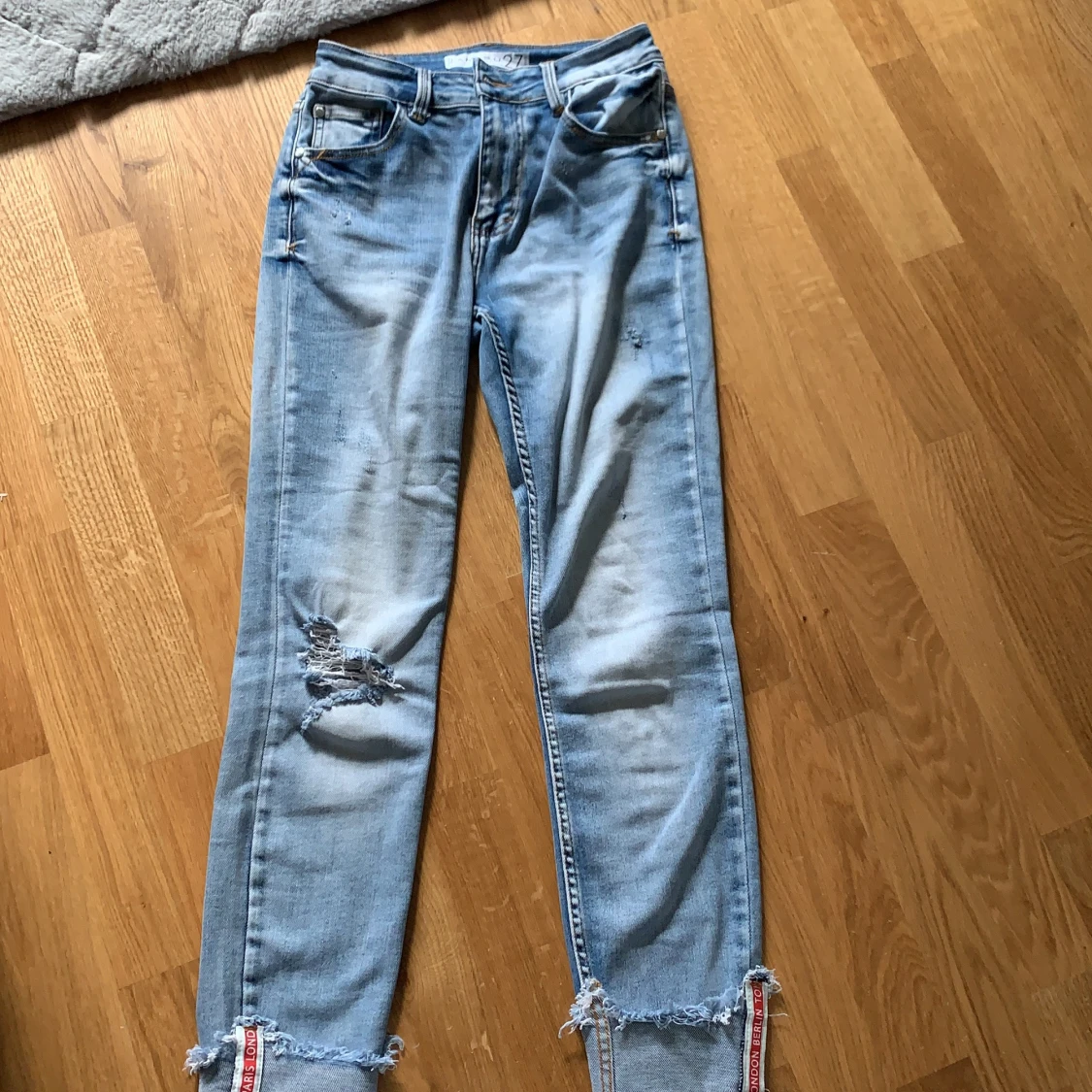 Pants slorlek 27 