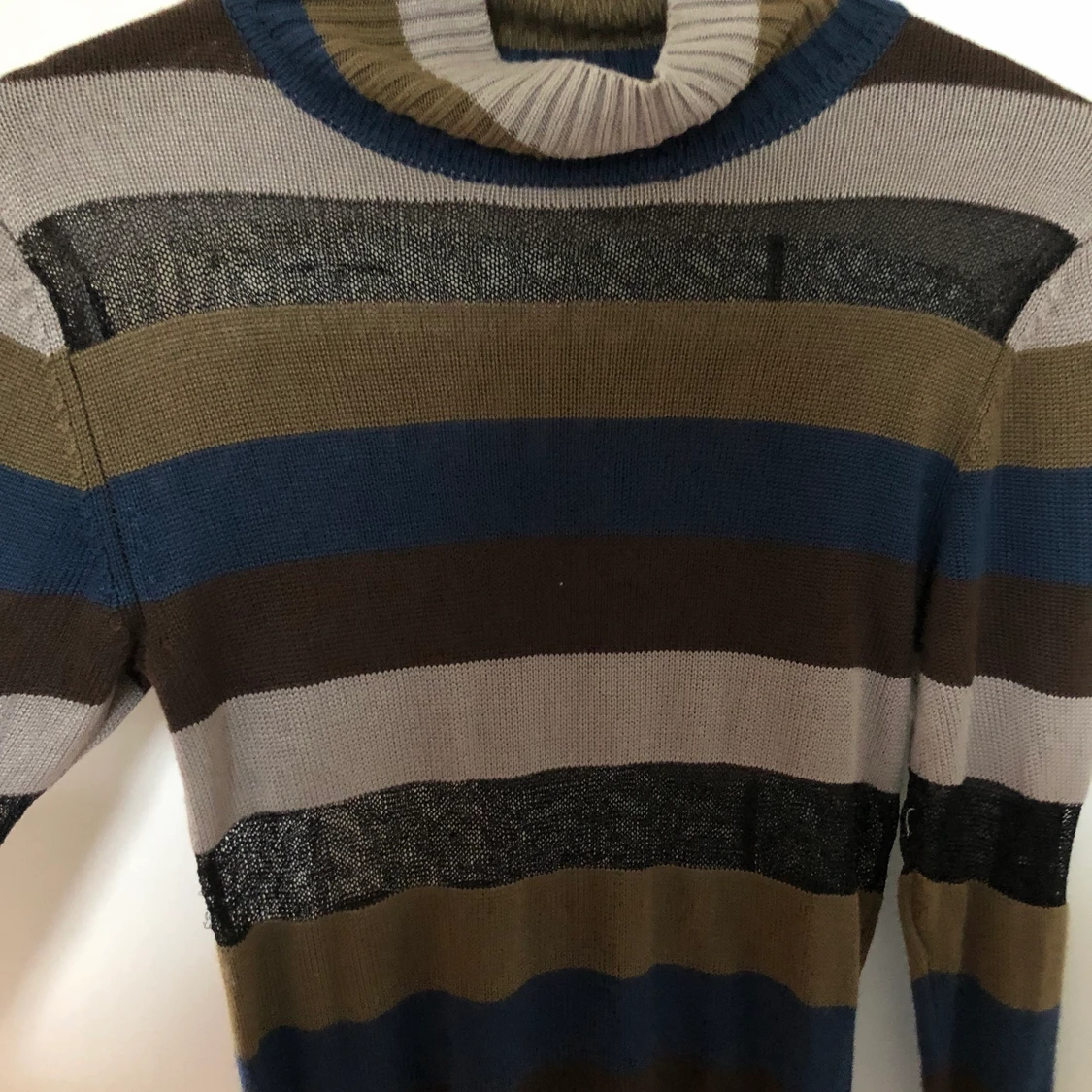 Snygg tröja i höstliga färger  - 91