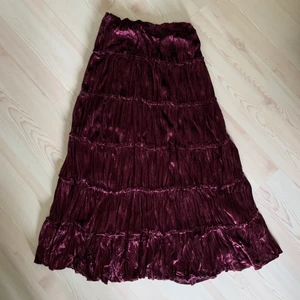 Lila kjol - Katt finns i huset 🐱