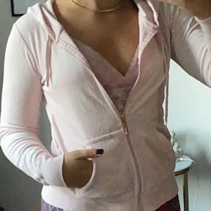 ljusrosa velour kofta - jättefin och skön älskar så mycket.