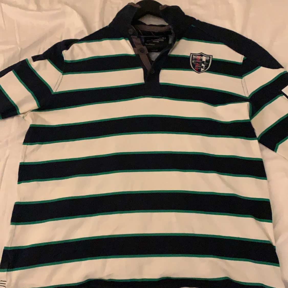 Tröja med krage storlek L - 90