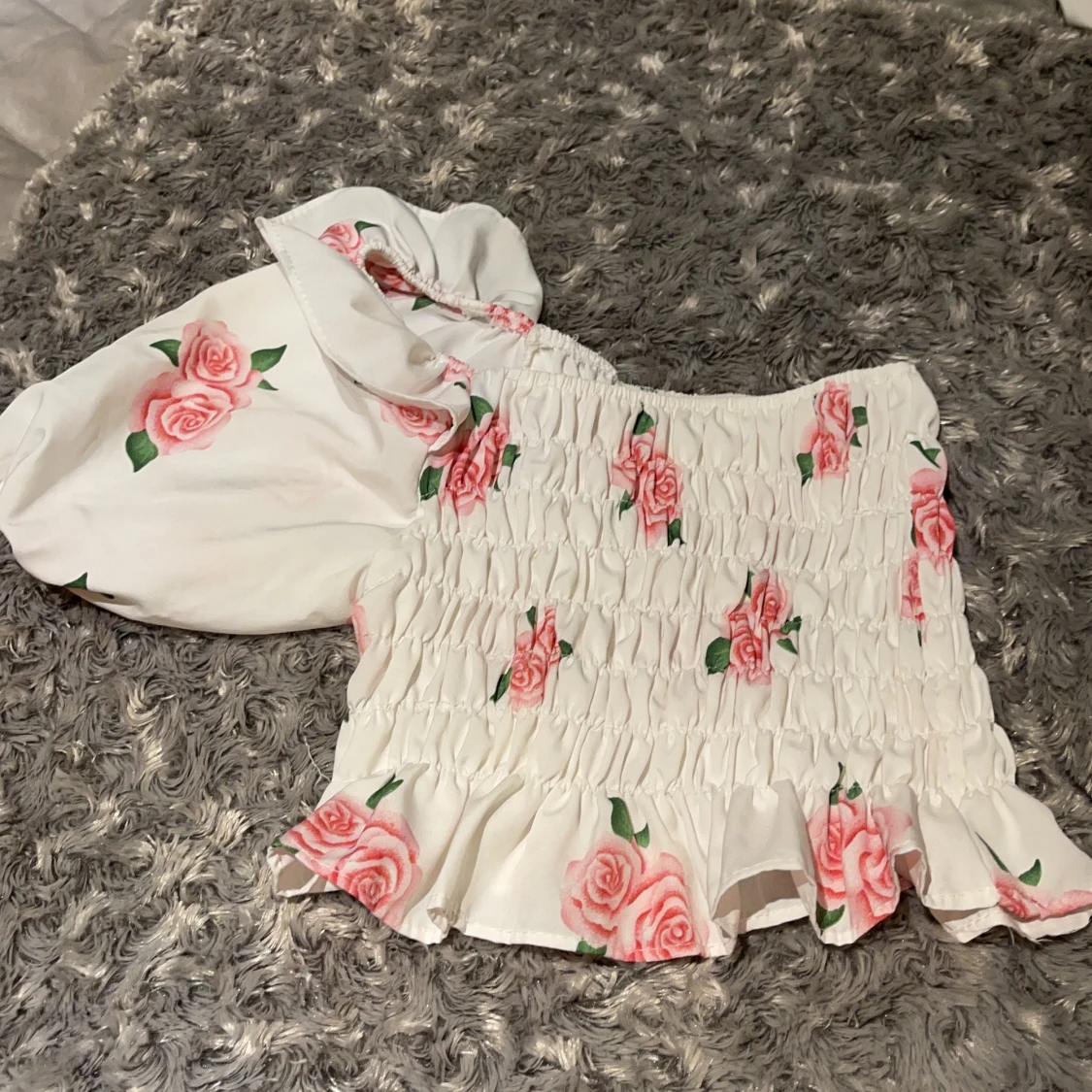 One off shoulder topp - 90