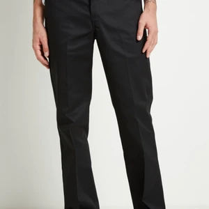 Dickies 874  - Säljer nu mina kostymbyxor då de är för tajta i midjan. Endast testade! Storlek: W30 H34