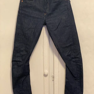 Levis jeans - W27 L32