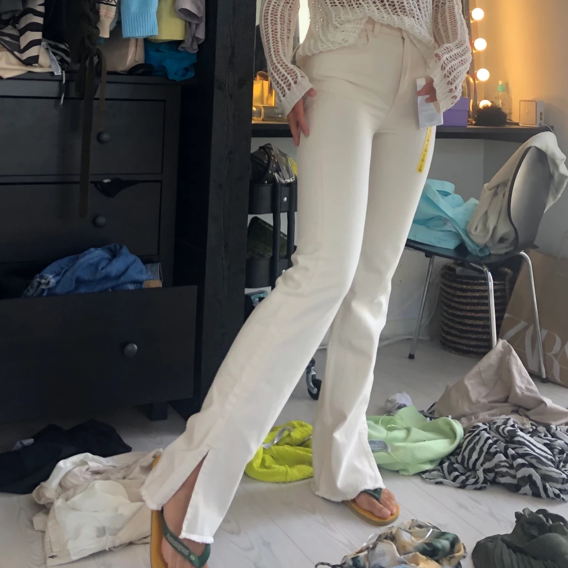 Vita jeans med slits - 90