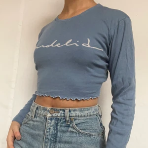 Bondelid renade topp - Söt renade topp från @viridi.designs på instagram. Köpare står för 57kr spårbar frakt. Plagget är i gott second hand skick. 