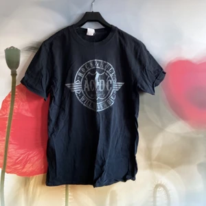 Oversized ACDC Tee Size L - Oversized T-shirt with ACDC print