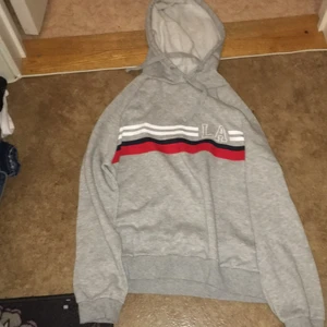 Tjocktröja  - Tjocktröja betalning sker via swish 