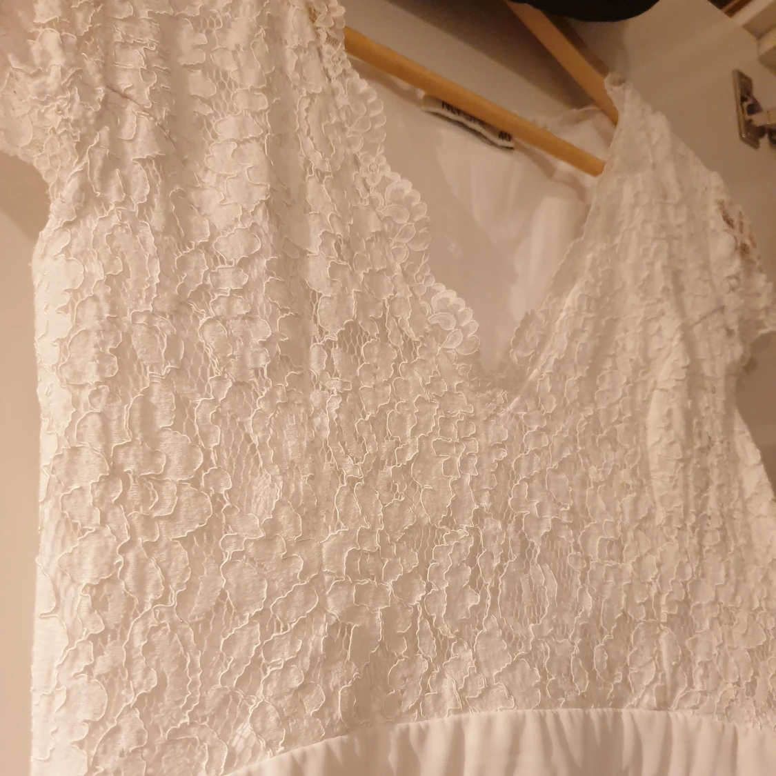 Vit klänning storlek 40 - 91