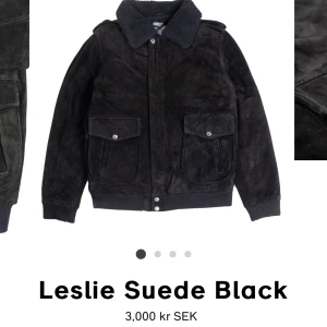 Leslie jacka  - Använd 1 gång. Nyskick! Storlek M , kostar 3000 kr ny! Och denna e som helt ny. Säljer den för 800 via swish’! Först till kvarn. 