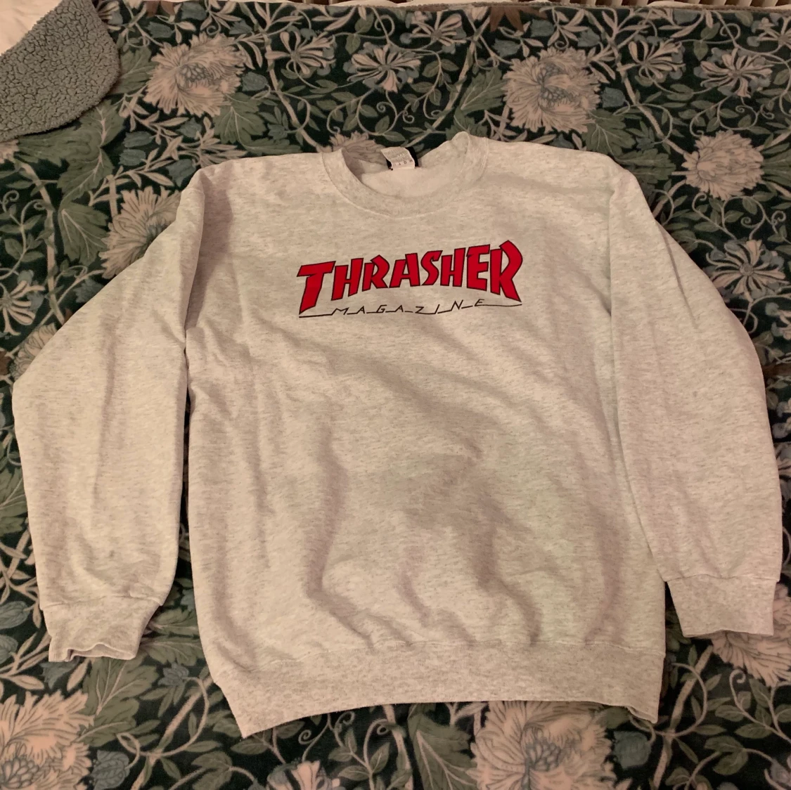 Thrasher crewneck Stl. M - 90