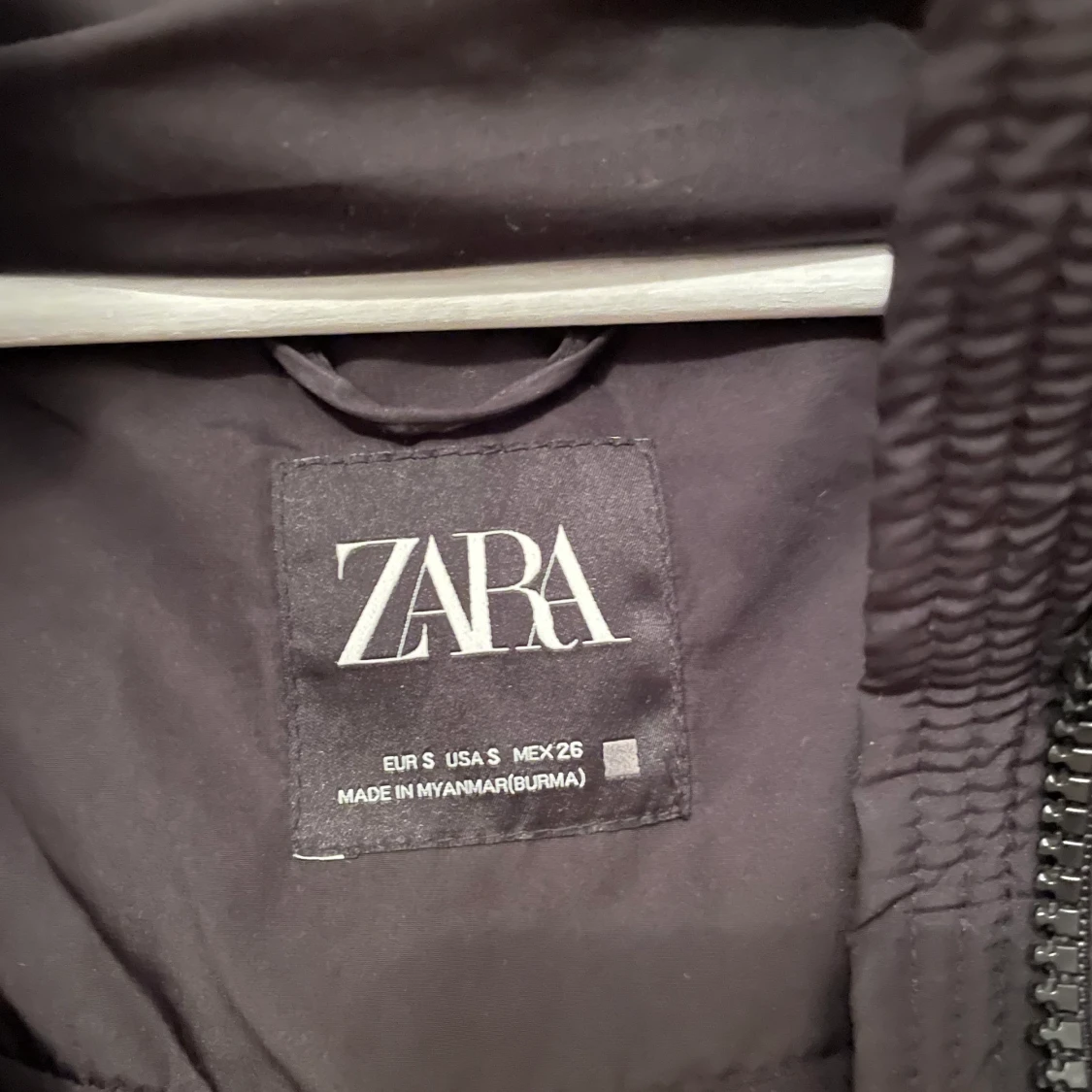 Zara puffer jacka - 90