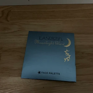 Face palette - oanvänd - Oanvänd