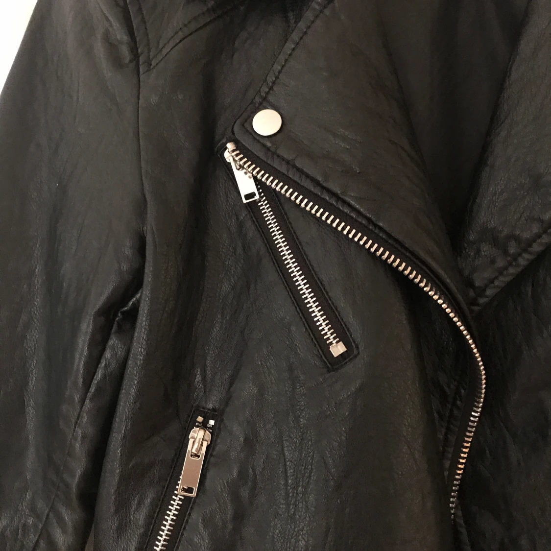 Läderjacka från bikbok - 91