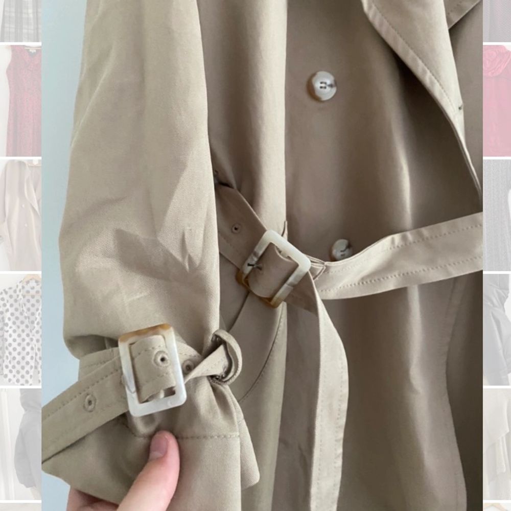 Never before worn, light coat from H&M. Beige with super cute buttons. Perfect for autumn and summer 🌷🍂. Jackor.