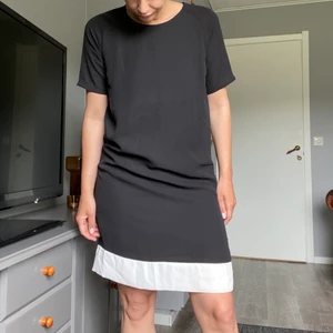 Svart klänning - Svart klänning i superfint skick. 🦋🦋