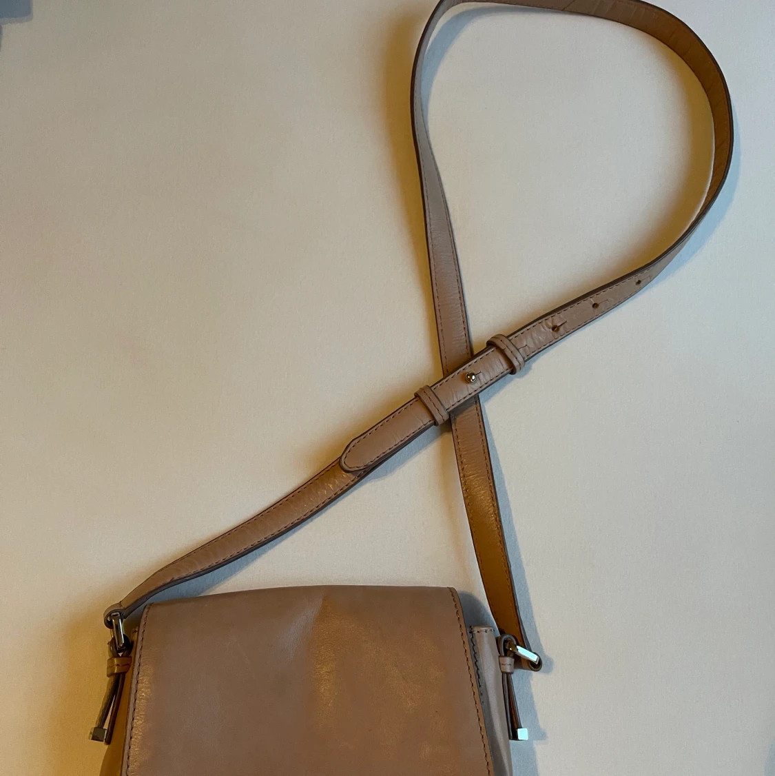 Tiger of Sweden - Crossbody väska  - 91