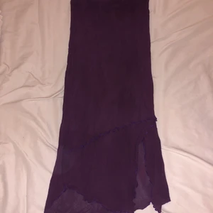 Långkjol - Möts upp på Södermalm eller fraktar men då står köparen för frakten. 