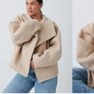 Höstjacka - Superfin jacka från Gina tricot i modellen ”soft boucel jacket”. Lite nopprig, men annars i mycket bra skick! Storlek XS, men mer som en S🤍