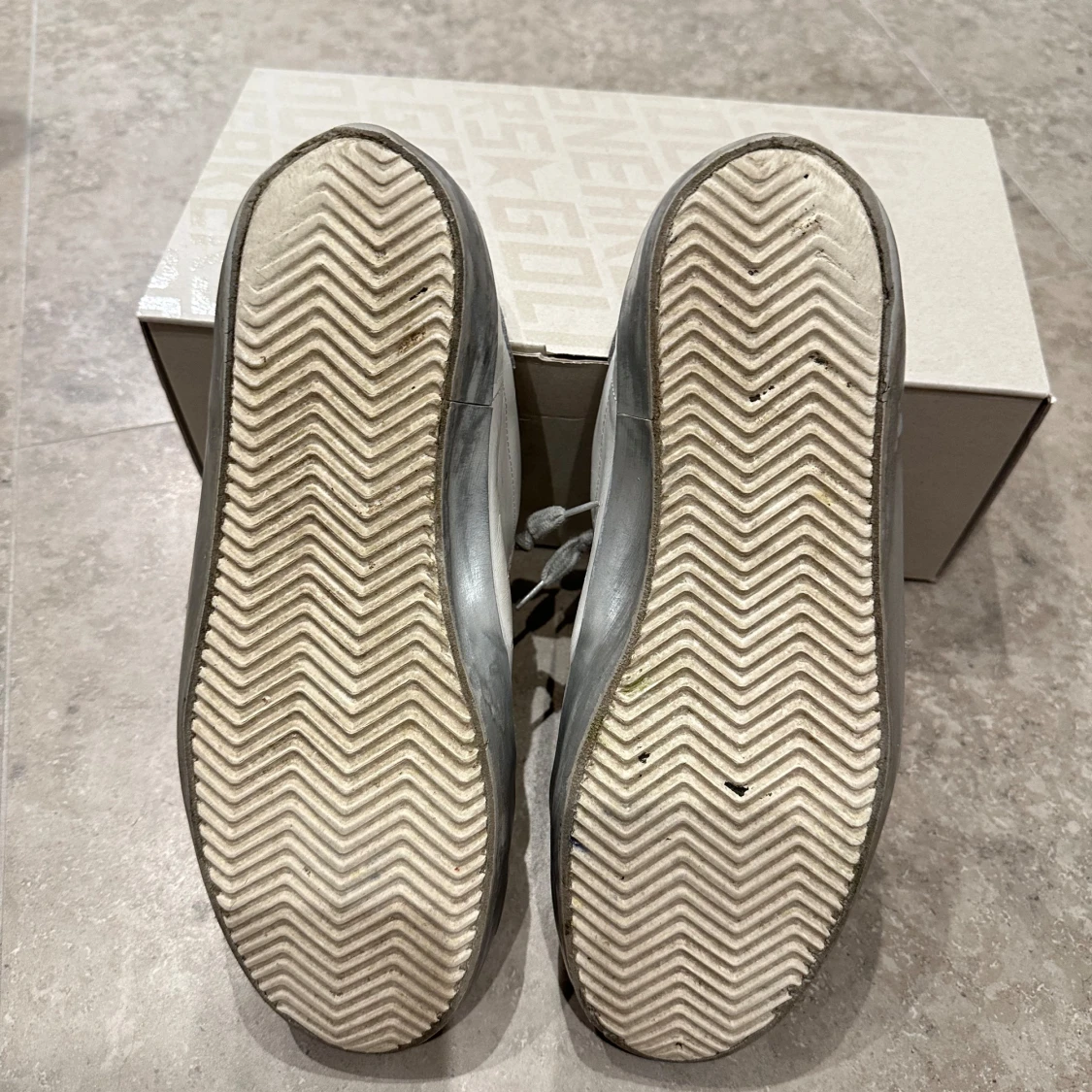 Golden Goose Superstar - 90